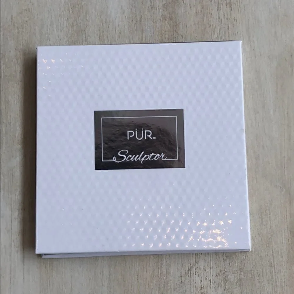 NEW Pur highlight and contour palette